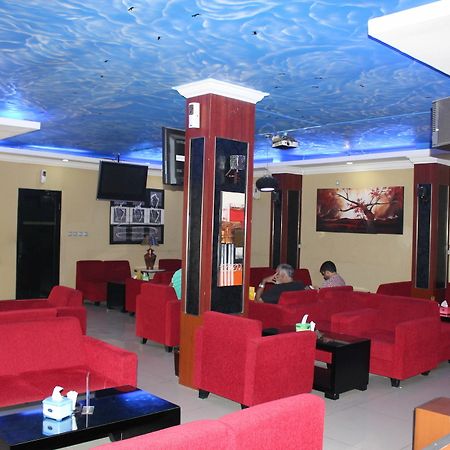 Hollywood Hotel Jakarta Eksteriør billede