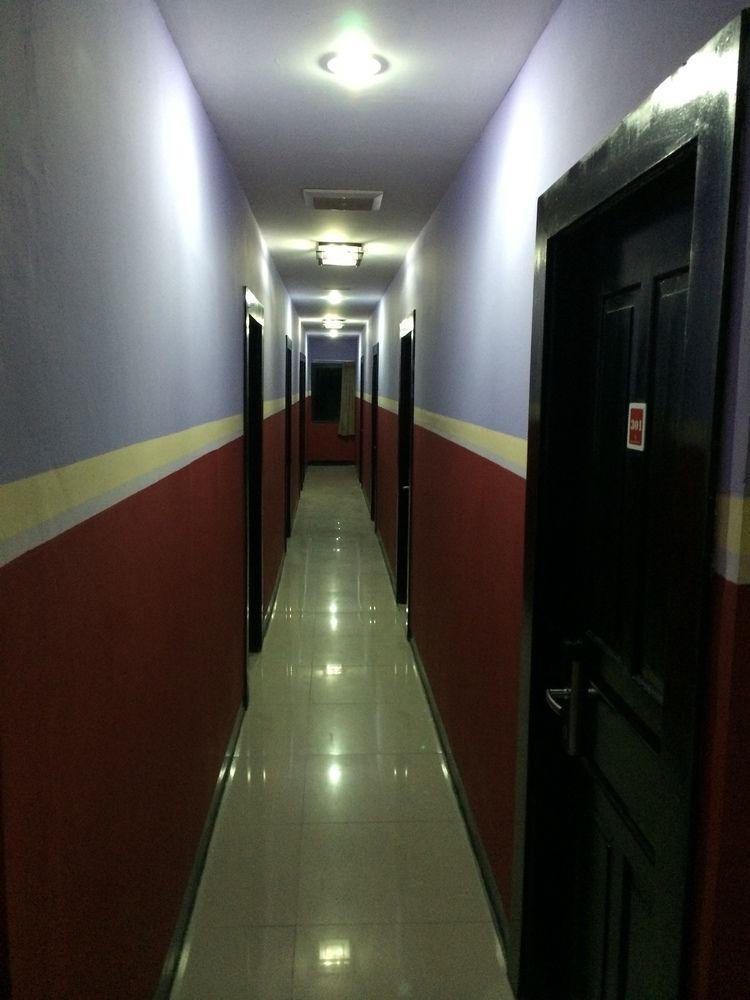 Hollywood Hotel Jakarta Eksteriør billede