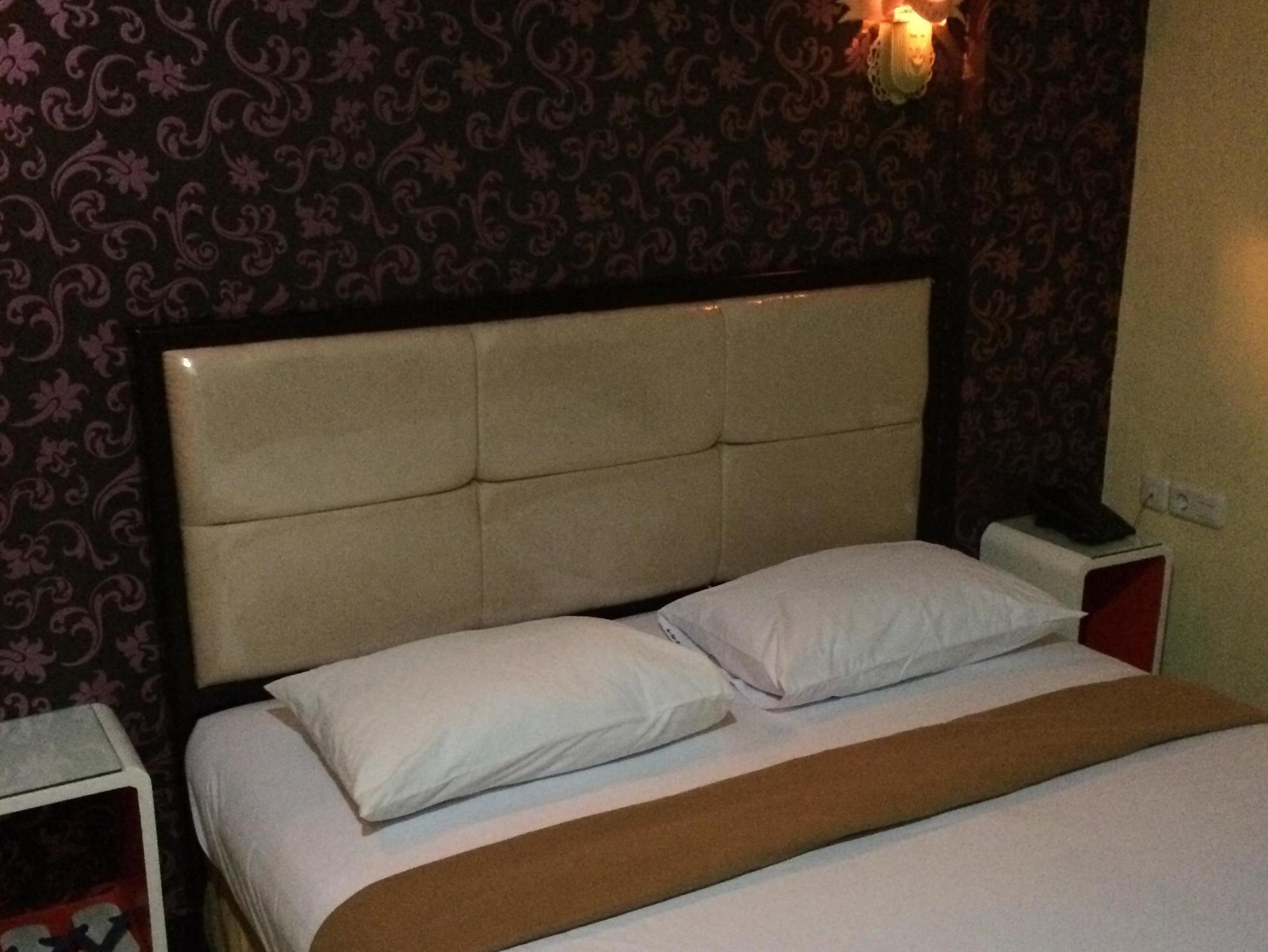 Hollywood Hotel Jakarta Eksteriør billede