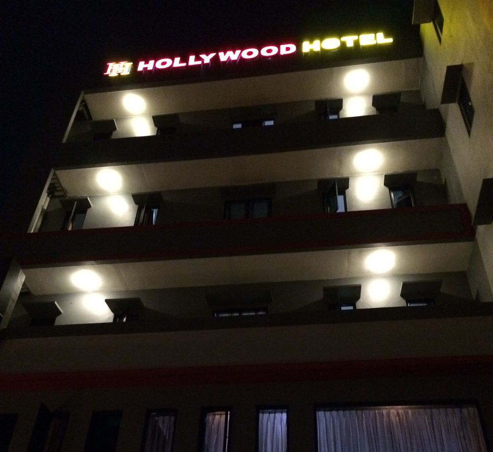 Hollywood Hotel Jakarta Eksteriør billede